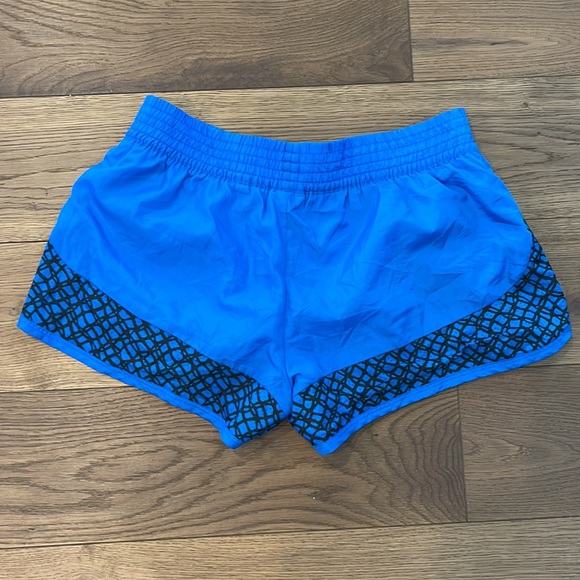 Nike shorts - Picture 3 of 3